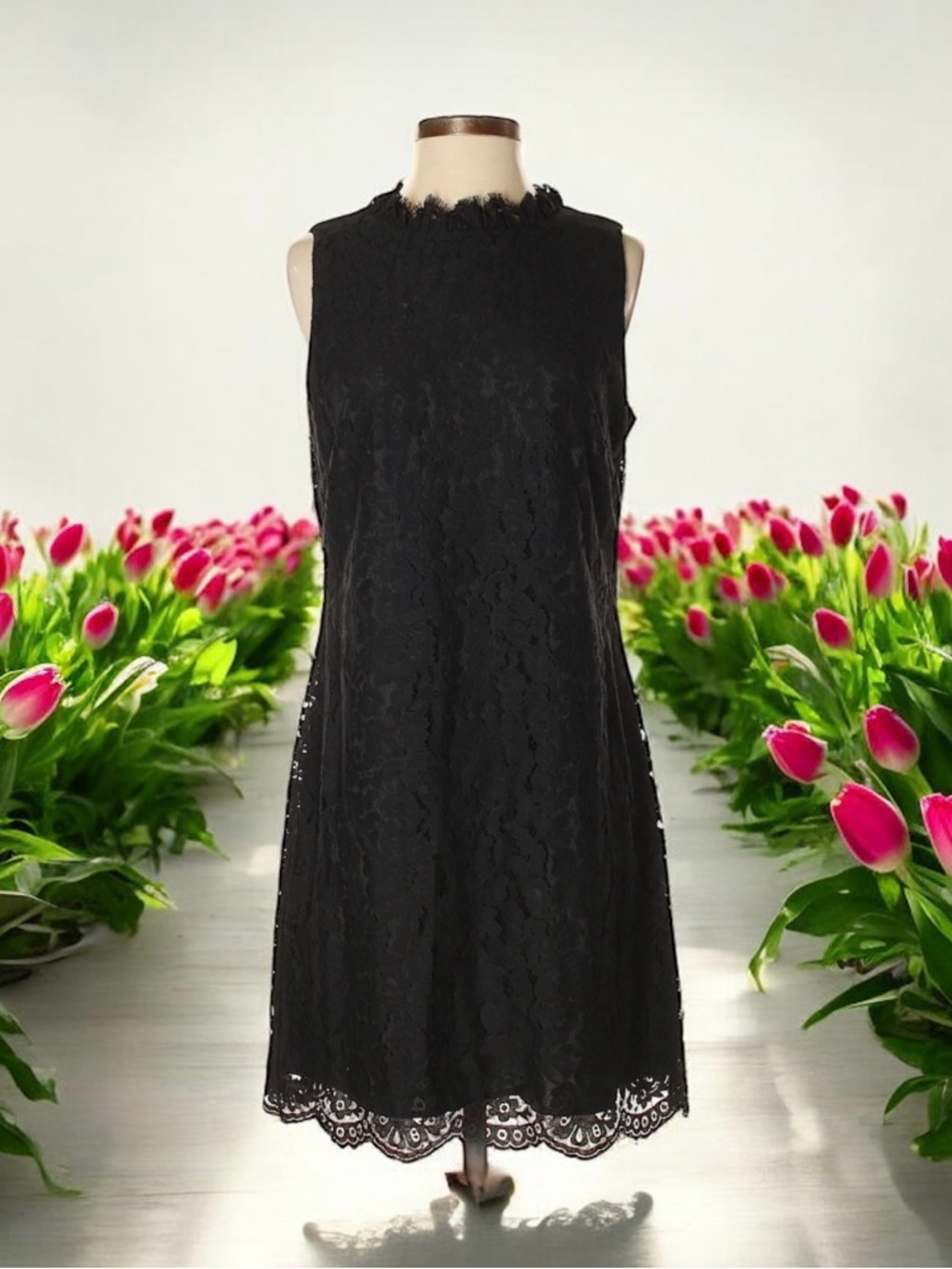 New Woman Sail to Sable STS Black Lace Sleeveless Keyhole Dress.. size 4
